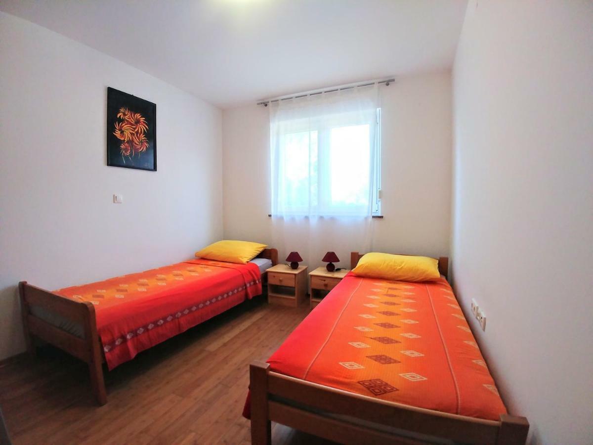 Family Style Apartment Pula Dış mekan fotoğraf